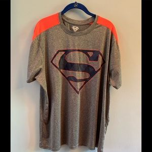 Men’s Superman tshirt